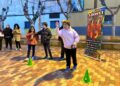 Villamayor pone a prueba su puntería con las herraduras