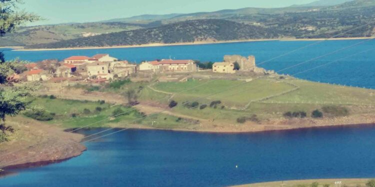 La Diputación invierte 2,2 millones para realizar análisis de agua en 316 municipios de la provincia