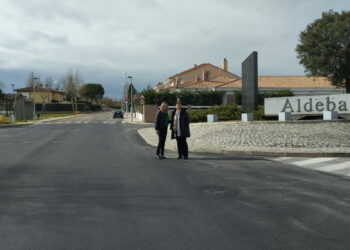 Renovación del pavimento en los accesos a las urbanizaciones Aldebarán y Valdelagua