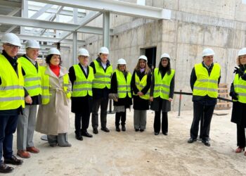 La nueva planta farmacéutica de Castellanos, centro de referencia internacional en la lucha contra el cáncer