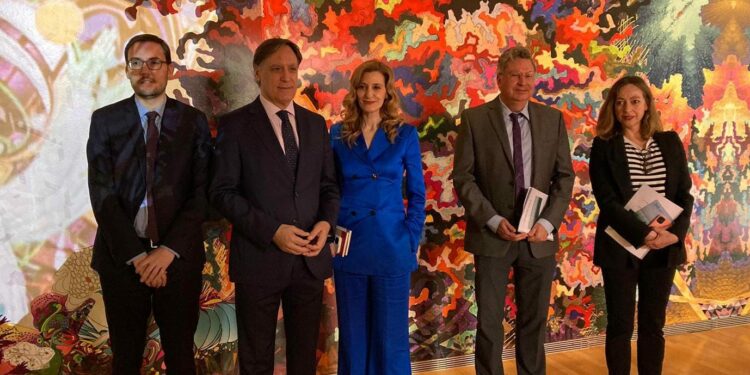 El DA2 acoge una exposición con 24 piezas del Museo de Arte Contemporáneo de Castilla y León