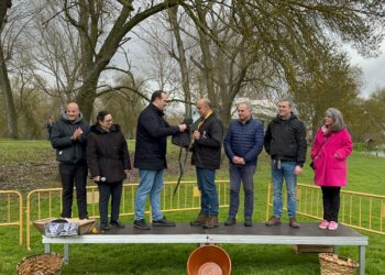 Más de 700 personas se vuelcan con las tradiciones y con la Fiesta de la Matanza que se ha celebrado en la Isla del Soto