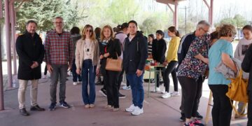 Los alumnos del Martín Gaite recaudan fondos para ASPAS en su mercadillo solidario