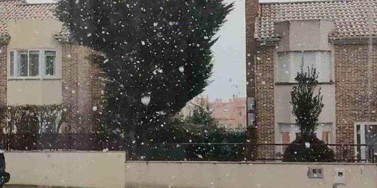 Bajada de las temperaturas, agua, viento y nieve para el fin de semana