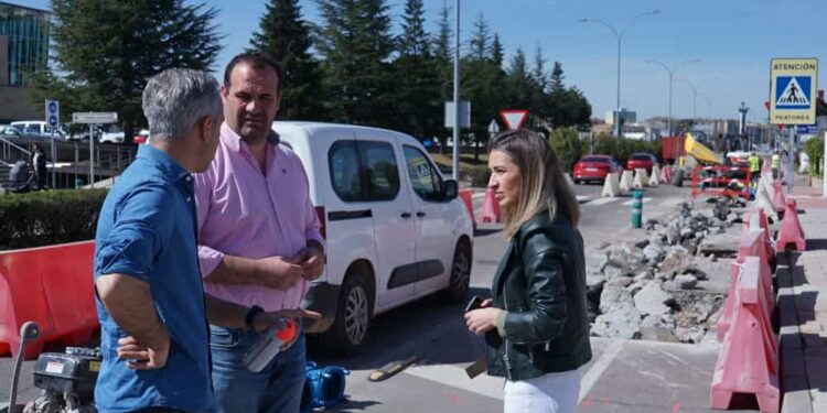 El Ayuntamiento acomete la última fase de mejora de la red de suministro de agua en la zona de la urbanización La Fontana