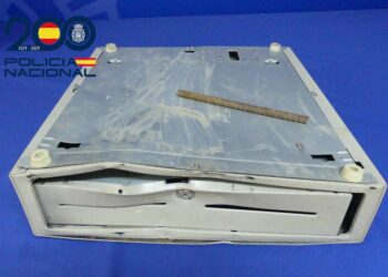 La colaboración ciudadana permite la detención de un hombre que había robado la caja de un establecimiento