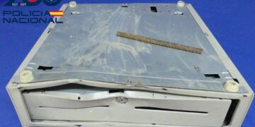 La colaboración ciudadana permite la detención de un hombre que había robado la caja de un establecimiento