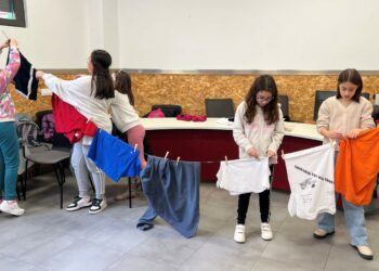 Los niños de Carbajosa defienden la igualdad a través de la corresponsabilidad de tareas en el hogar