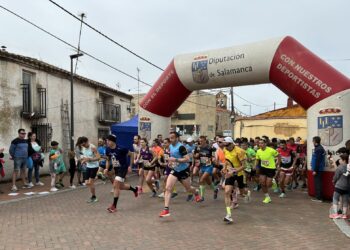 Miguel Ángel Martín y María Gómez ganan el X Cross Popular de Doñinos