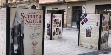 La expo ‘Historia de nuestras cofradías, hermandades y congregaciones’ acerca la Semana Santa a los salmantinos