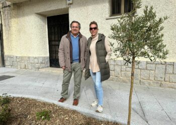 Los escolares de Villamayor protagonizan las plantaciones del Día del Árbol en el municipio
