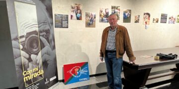 ‘Con mi mirada’ muestra la actividad diaria de los mayores a través de sus propios ojos en un centenar de fotografías en Villares