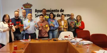 Santa Marta se apunta al tulipán y a la ola de solidaridad con los familiares y enfermos de parkinson