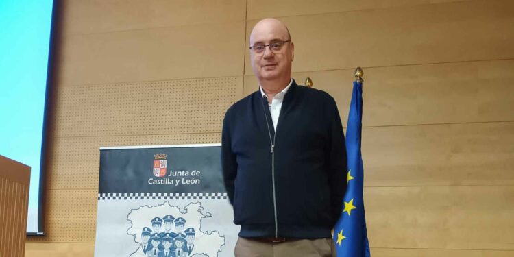 La Junta y los municipios exploran el asociacionismo  para la prestación conjunta del servicio de Policía Local