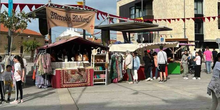 Mercado medieval, danza oriental, fuego y cetrería llenarán la Fiesta de la Primavera de Villares en honor a la Reina Berenguela los días 4 y 5 de mayo