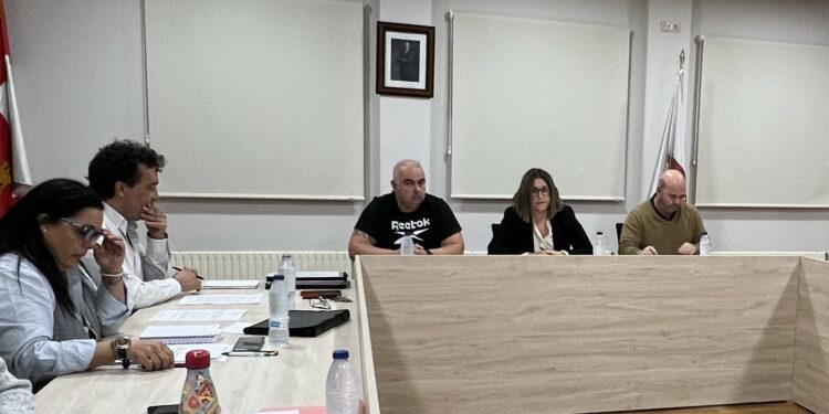 El equipo de Gobierno de Carrascal denuncia la actitud «irresponsable» del PP por no acudir al pleno y aclarar la situación de las piscinas municipales