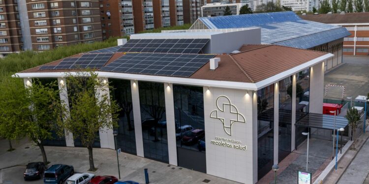 Recoletas Salud confía en asentar su modelo sanitario en Carbajosa al igual que en Burgos, donde consolida su trayectoria con un nuevo centro médico