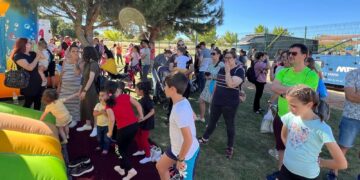 Los hinchables y la color party llenan de animación el inicio de las Fiestas del Corpus en Aldeatejada