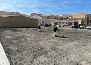 Carbajosa amplía el aparcamiento público del centro urbano con una docena de nuevas plazas