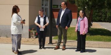 Santa Marta firma un nuevo convenio con las Carmelitas San José para ayudarlas a mantener los servicios básicos de los diez niños que acogen