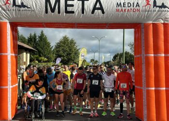 Jorge Nieto y Verónica Sánchez lideran los 10K de Gudino en una edición de récord con más de 600 participantes