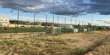 El georradar descarta la existencia de más restos romanos en ‘El Salinar’ y permitirá la instalación de las gradas portátiles en el campo de fútbol