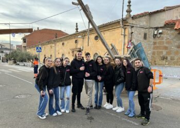 Los Quintos de Villares seguirán la tradición y plantarán el ‘Mayo’ el próximo sábado