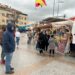 La lluvia impide celebrar los actos de esta tarde y obliga a cerrar el mercado medieval antes de lo previsto