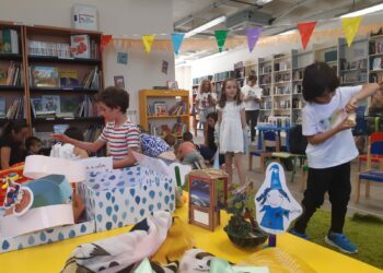 La Biblioteca Municipal presenta ‘El amor a color’ de la autora Sandra Moro