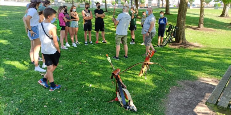Talleres con empresas, novedad del programa de verano de Cibercarba para adolescentes