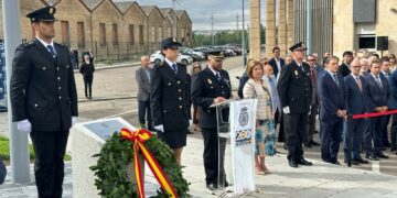 Homenaje a la Policía Nacional y a las víctimas del terrorismo