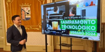 El campamento tecnológico de verano oferta 540 plazas para acercar a los jóvenes las nuevas tecnologías