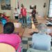 Los mayores de Carbajosa despiden los Paseos Saludables de Cruz Roja con una charla y un almuerzo sano