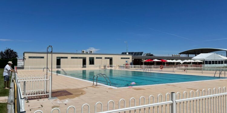 Las piscinas municipales de Castellanos inauguran la temporada de baño de verano
