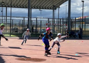 Los niños de Castellanos disfrutan con las Olimpiadas sobre Patines