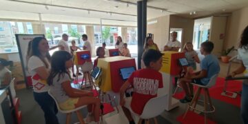 La #ExperienciaINCIBE llega a Carbajosa para promover la ciberseguridad y enseñar a los ciudadanos a protegerse en el mundo digital