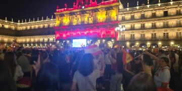 Salamanca se vuelca con España y se echa a la calle para celebrar el título de campeones de Europa