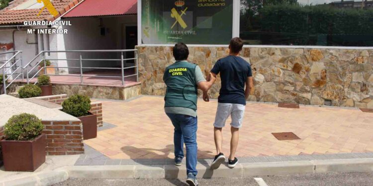 Detenido un hombre como presunto autor de un delito de estafas a empresas de Salamanca y Portugal