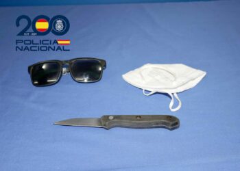 Un varón intenta robar en dos establecimientos amenazando a las empleadas con un cuchillo