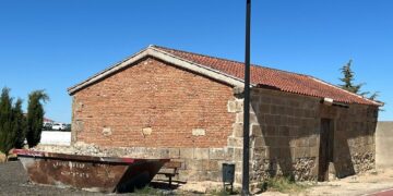 La bendición de la Ermita del Humilladero recién restaurada marca el inicio de las fiestas en honor al Santísimo Cristo de las Batallas de Castellanos