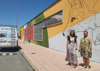 Santa Marta arregla la cubierta y el vallado trasero de la Escuela Infantil Municipal