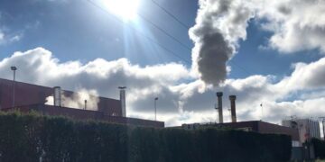 Nasapp.org, la app en la que los vecinos de Villamayor registran sus denuncias por los olores de la fábrica de grasas