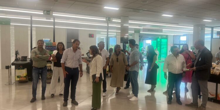 Mercadona estrena supermercado con una inversión de 3 millones y 52 puestos de trabajo