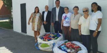 El Ayuntamiento entrega los 2.700 kilos de alimentos recogidos en las fiestas a Proyecto Hombre, Carmelitas y Ave María