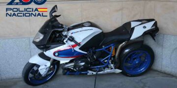 Detenido un hombre por estafar a un concesionario en la compra de una moto valorada en más de 15.800 €
