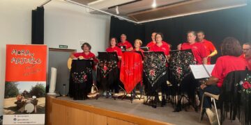 Las majorettes y la música tradicional cierran el Verano Cultural de Carbajosa