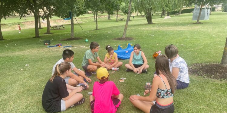 Talleres de diseño con Fely Campo, de cócteles sin alcohol con Teo Marcos y de magia con el mago Barru, entre las propuestas de agosto en el ‘Ciberverano’