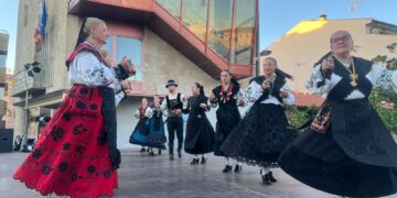 El XXII Certamen Folclórico Nicomedes de Castro ensalza los sonidos y bailes tradicionales