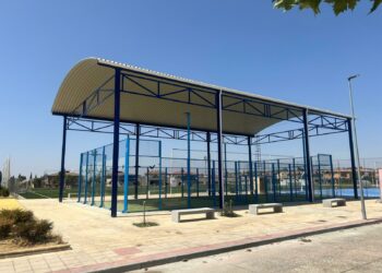 Los vecinos de Cabrerizos ya disfrutan de la pista de pádel cubierta