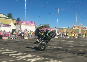 Control, destreza, habilidad y mucha adrenalina en el Ride Fast Stunt de la II Concentración Motera de Carbajosa